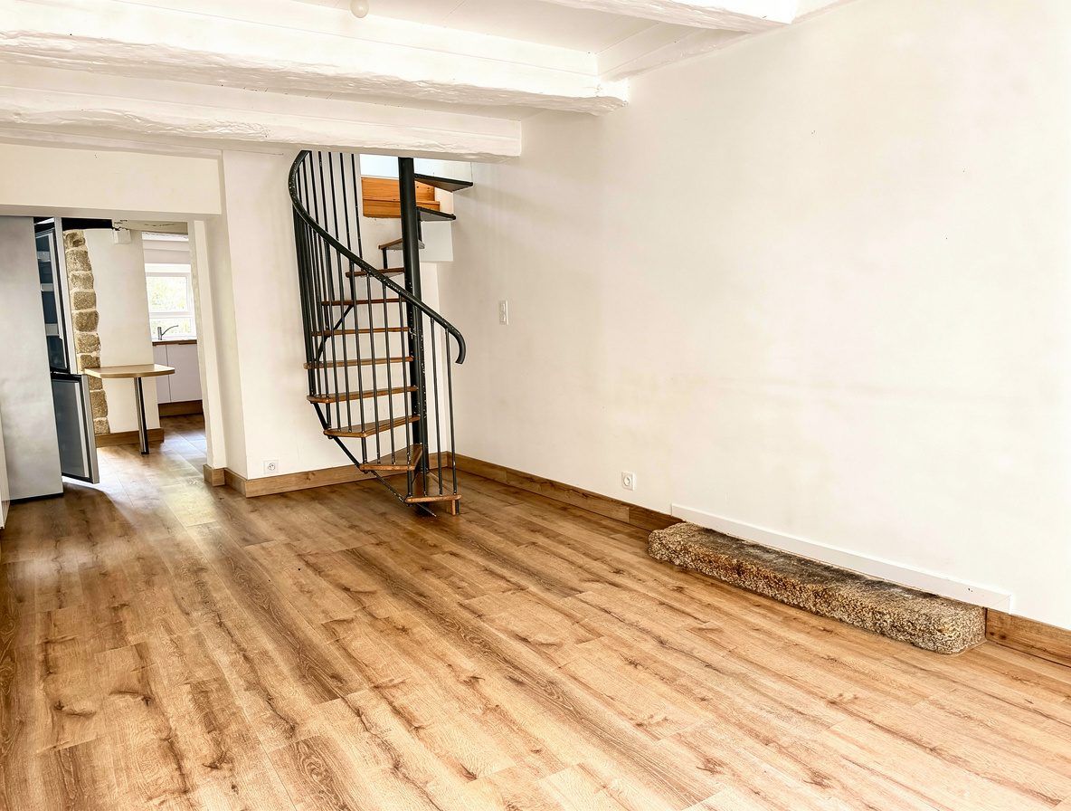 Maison de ville avec cour et atelier - Investissement locatif - Maison louée