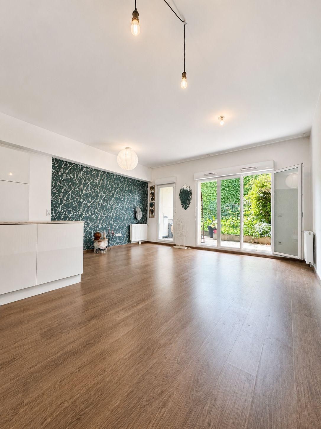 T3 de 70 m² avec jardin, terrasse et parking